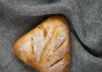 面包老化的原因_如何延缓面包老化速度的方法
