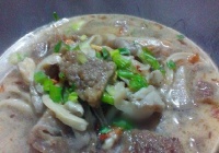 蘑菇酥肉浓汤的做法