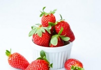 吃草莓的好处和两点主意事项讲解