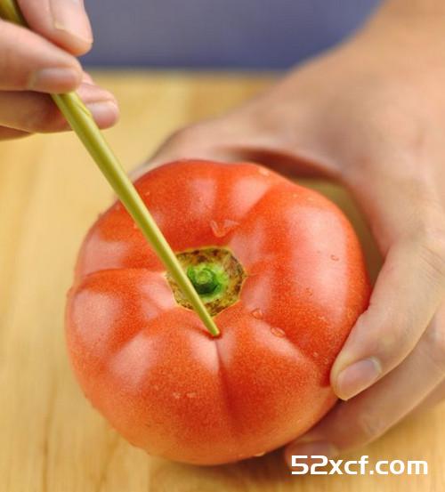 图解切番茄不流出汁的技巧