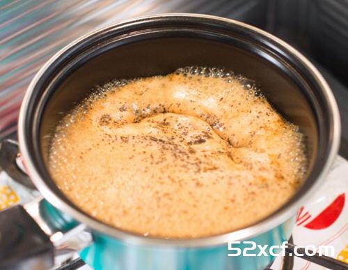铁锅煮奶茶的简单做法