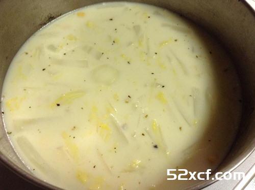 奶油白菜浓汤的做法