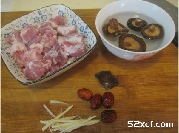 冬菇红枣蒸排骨的做法