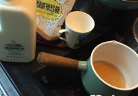 暖心焦糖鲜奶茶的做法