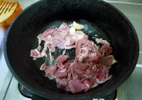 沙茶牛肉炒空心菜的做法