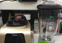 用料理机打蜂蜜葡萄果汁的做法