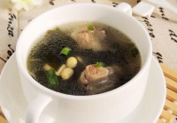 海带黄豆排骨汤的做法
