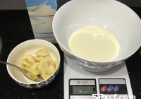 给宝宝吃不添加糖的香蕉雪糕制作方法图解-我爱下厨房