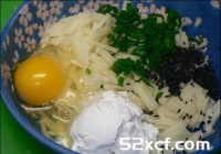 鸡蛋土豆饼的做法