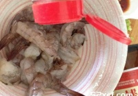 川味酱爆虾球的做法