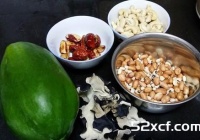 木瓜眉豆花生白背木耳腰果红枣汤的做法