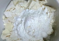舞菇豆腐鲜虾可乐饼的做法