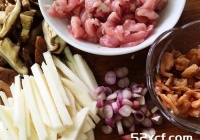 竹笋香菇肉丝粥的做法
