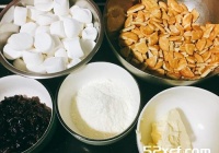 不用烤箱的酒香蔓越莓果饼干