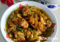 杏鲍菇烧鸡翅的做法