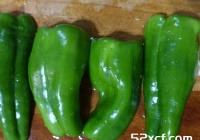 青椒炒玉米鸡蛋的做法
