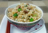 咸鱼鸡粒炒饭的做法,