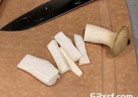 奶油酱烧鲜双菇的做法