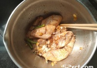 蒜香炸鸡翅家庭做法
