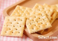 吃苏打饼干会胖吗？会长胖