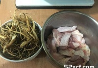 九尾草炖鸡汤的做法