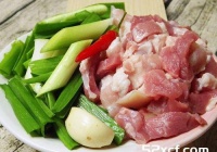 蒜烧小封肉的做法