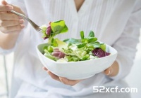 少吃多餐能减肥？其实多量少餐更能瘦
