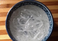 酱汁蒸蛤蛎宽粉的做法