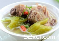 凉瓜排骨汤的养生做法_清热解毒的凉瓜排骨汤怎么做好喝-我爱下厨房