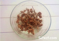 枇杷花炖鸡汤的做法