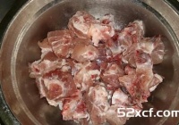客家甜梅菜蒸排骨的做法