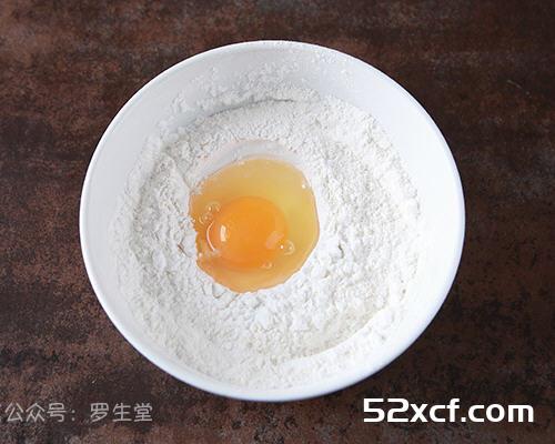 碧绿花枝片配软炸墨鱼头的做法
