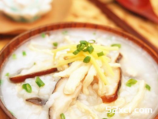 香菇鸡肉粥的做法