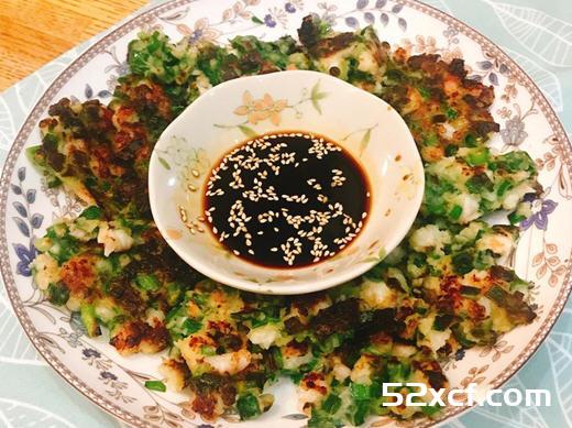 韭菜青葱虾仁煎饼的做法
