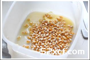 微波炉爆米花的做法