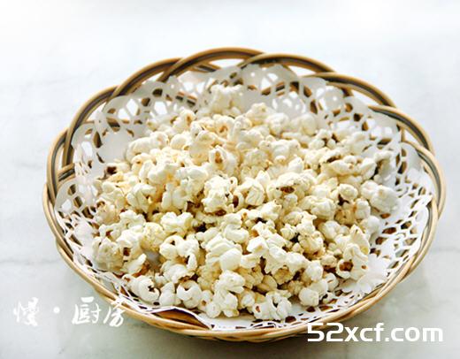 微波炉爆米花的做法
