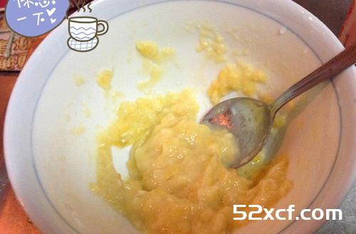 香蕉鸡蛋松饼的做法
