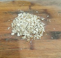 姜汁核桃炖蛋的做法
