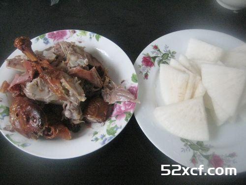烤鸭架子萝卜汤的做法