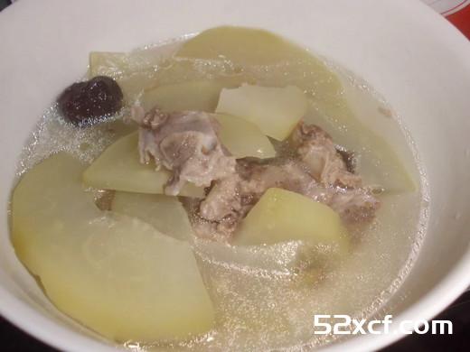 月子吃的红枣青木瓜排骨汤做法