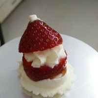 解草莓圣诞雪人