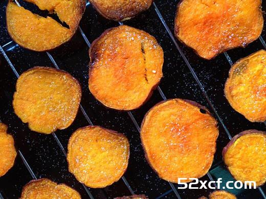 酥脆海盐红心薯片的做法