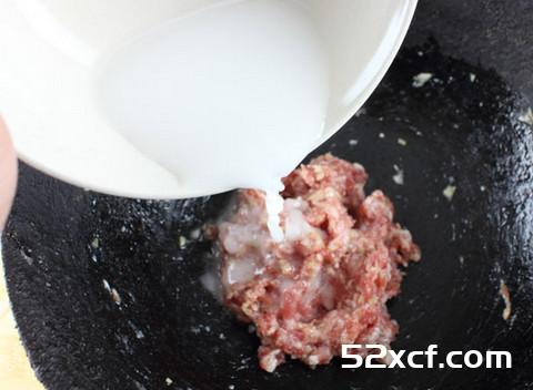冬瓜鲫鱼汤氽羊肉丸子的做法