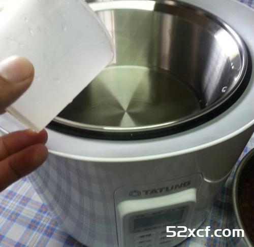 凉补药膳乌骨鸡汤的做法