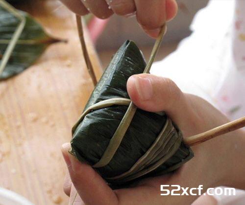广西四角粽子包法图解