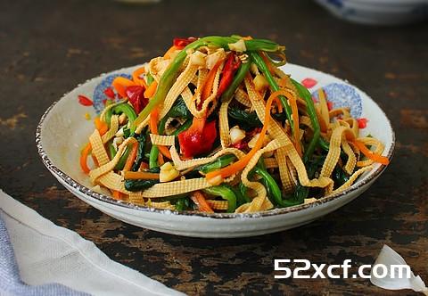 菠菜拌豆皮的做法