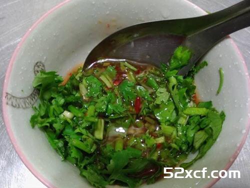泰式皮蛋豆腐的做法