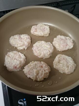 宝宝辅食金枪鱼豆腐煎饼的做法