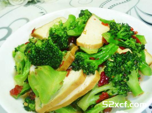 香干炒西兰花的做法
