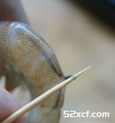 吮指香辣虾的家常做法